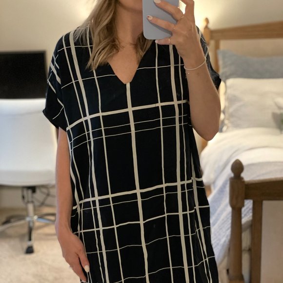 Vince Navy and White Lattice-Print Silk Shirtdress - Picture 3 of 5